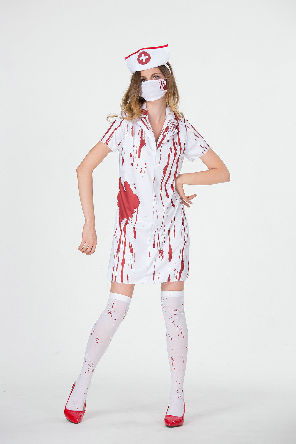 Costume d&#39;infirmière sanglante pour Halloween