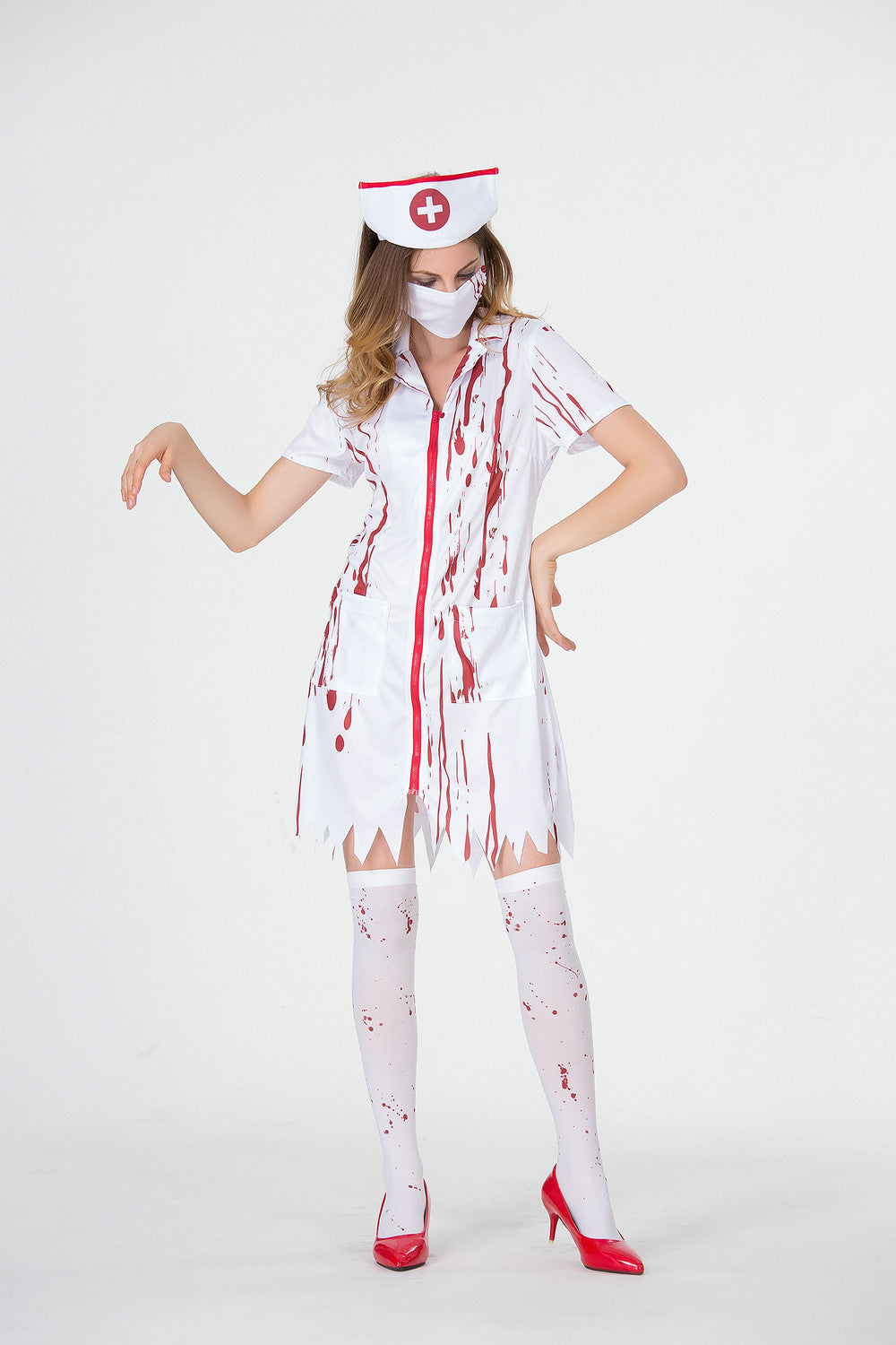 Costume d&#39;infirmière sanglante pour Halloween